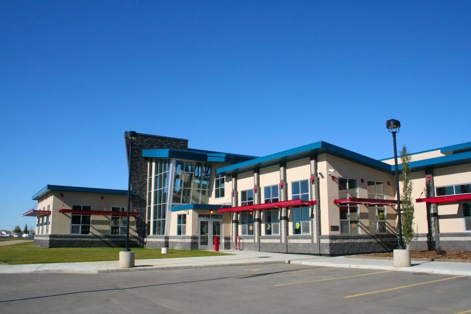 Calmar elementary school